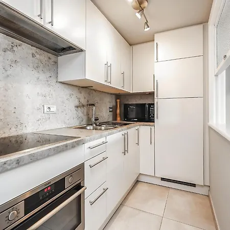 Apartment Lovely In With Wifi